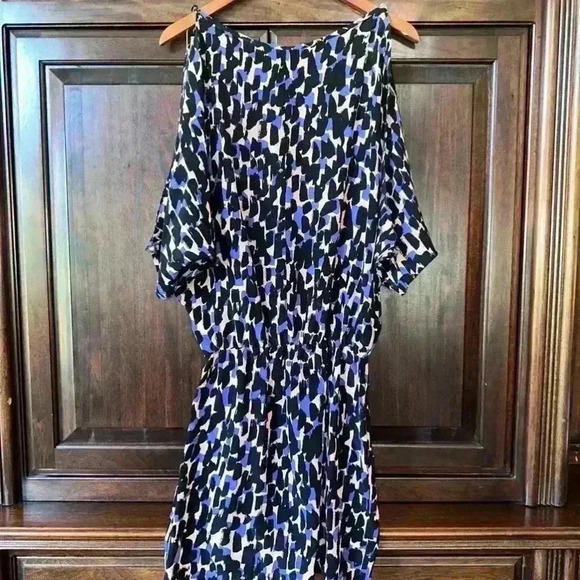 New With Tags / Karina Grimaldi Cold Shoulder Dress, Size S, Black & Purple - Picture 10 of 11